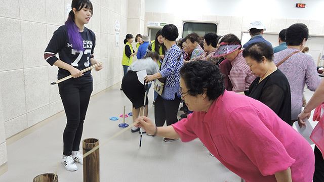 한가위 명절행사 / 사진=안양시만안종합사회복지관