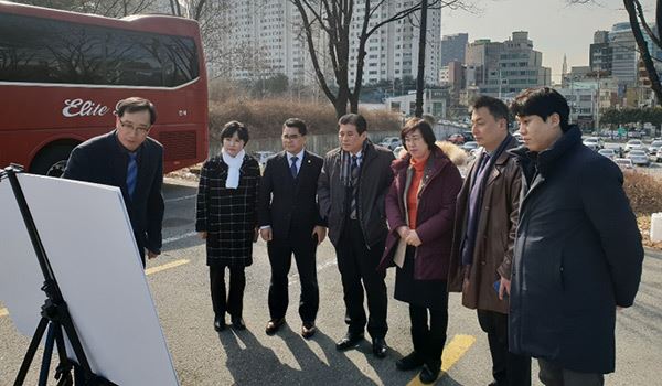 도시건설위원회 인덕원 주변 그린벨트 해제 예정지 방문 / 사진=안양시의회