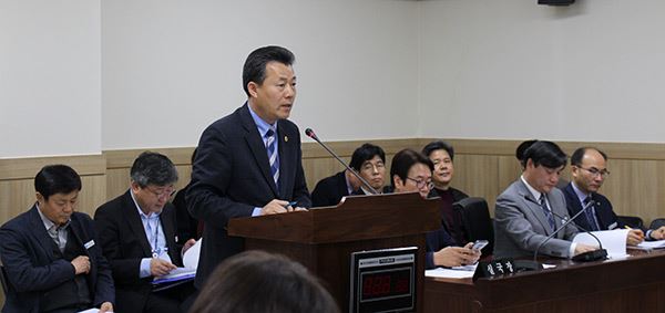 김성수 경기도 도시농업활성화 지원 조례 일부개정조례안 상임위 심의 통과 / 사진=경기도의회