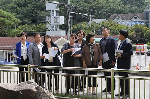 보사환경위원회, “석수동마애종 방문 및 제12회 치매 극복의 날 참여” 의정활동 / 사진=안양시의회