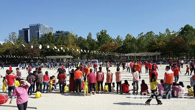 햋빛유치원 한마음 가족운동회 열려