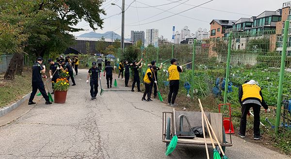 사회복지시설 안양의 집 방문 사랑나눔 봉사활동 / 사진=안양동안경찰서