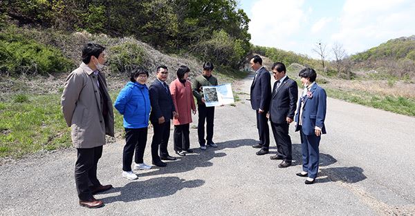 안양시의회 도시건설위원회, 박달스마트밸리 조성 사업 예정지 현장 방문