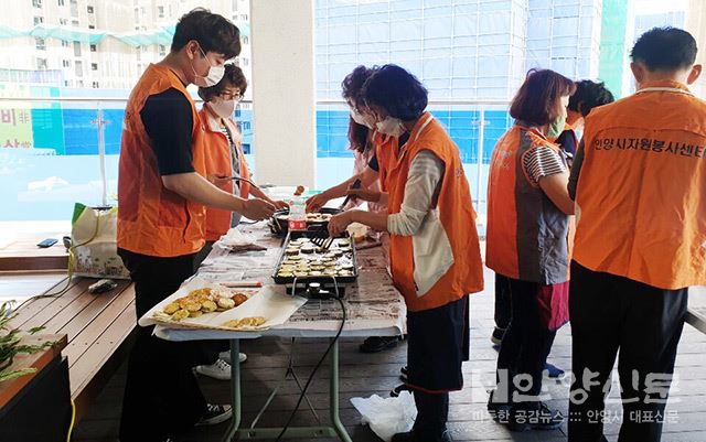 비산2동 추석명절 선물꾸러미 어려운 이웃에 전달