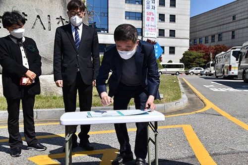 강득구 의원, 안양역 앞 폐건물 정상화를 위한 기자회견 열어