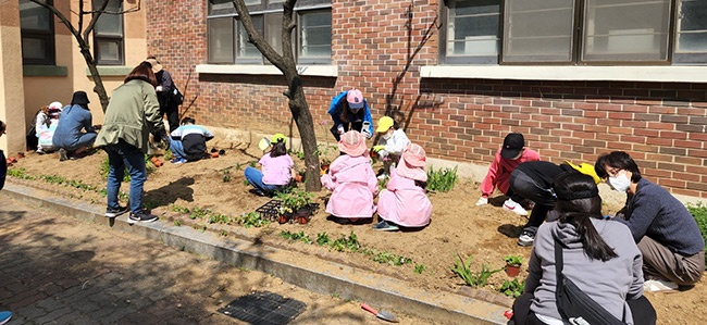 삼봉초등학교, 생태강사와 함께 한 마을교육동아리 봄 모임 개최