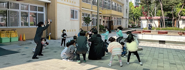 안양남초등학교, 학생들이 함께 참여하는 그림자 연극