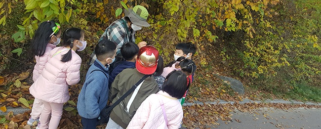 덕천초등학교병설유치원, “안양천 생태체험” 실시