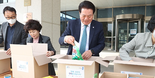 안양시, 저소득 1인 가구 청·장년 생필품 전달식 개최