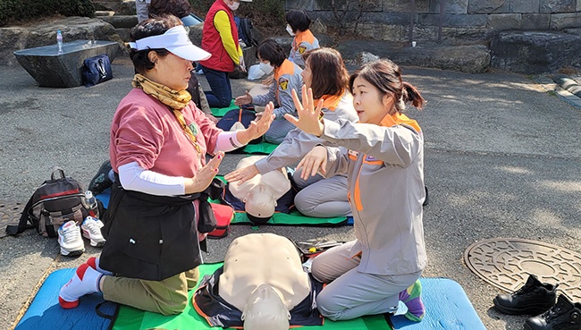 소중한 산림을 지켜주세요! 안양소방서 산불 예방 캠페인 집중 홍보 실시