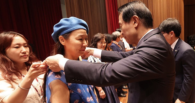 임태희 교육감, 퇴직 교원 훈포장 및 표창장 전수 “경기교육 위해 애써주신 분들, 감사와 존경”